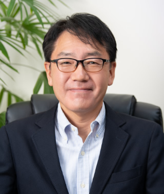代表取締役社長　草　一彦